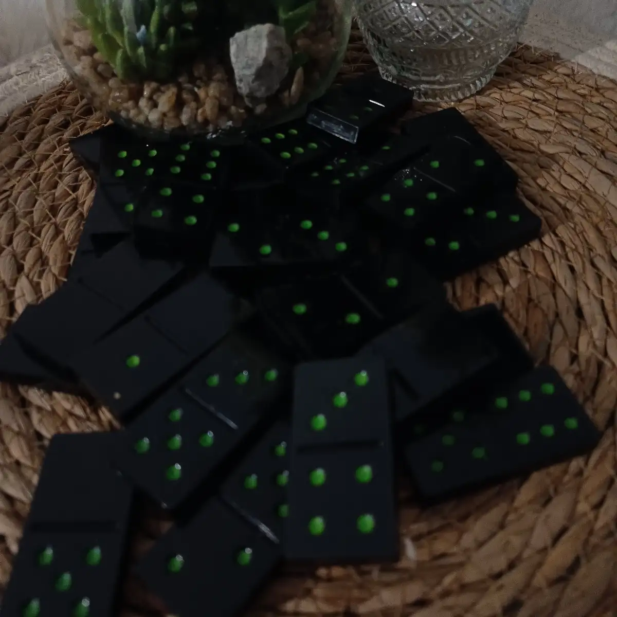 Jeu de domino noir et vert